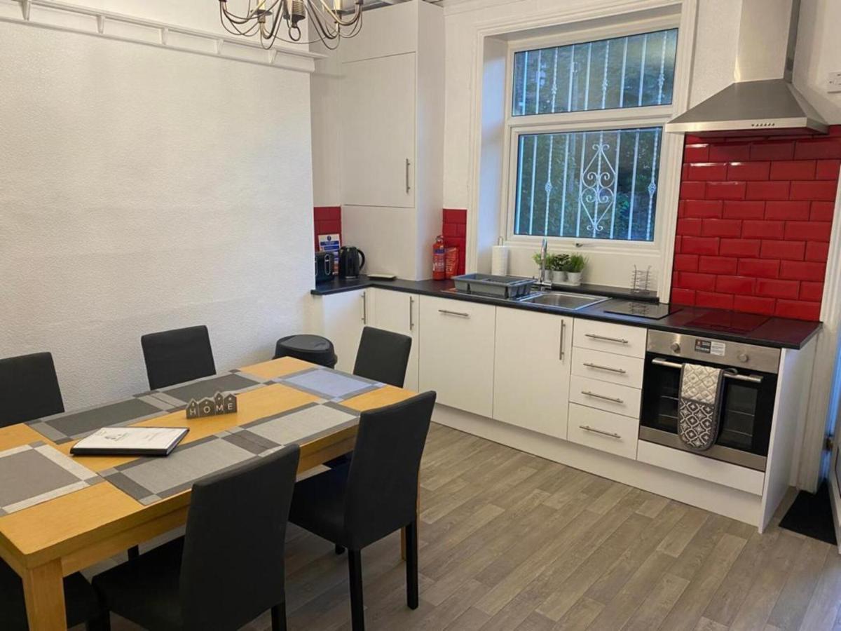 St Pauls Rd - Townhouse Accommodation Bradford  Bagian luar foto